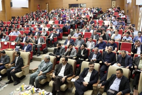 اولین مدرسه حقوق ارزی باحضور 500 تن از مدیران بانکی، فعالان تجاری بین‌المللی و  شاغلان حقوقی، وصول مطالبات، اعتبارات و بین‌الملل آغاز به کار کرد