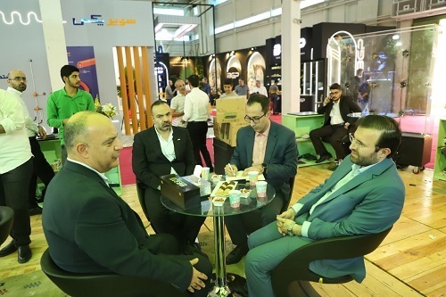 فعالان صنعتی باید نقش خود را جهت بالندگی و توسعه پایدار کشور ایفا کنند فعالان صنعتی باید نقش خود را جهت بالندگی و توسعه پایدار کشور ایفا کنند