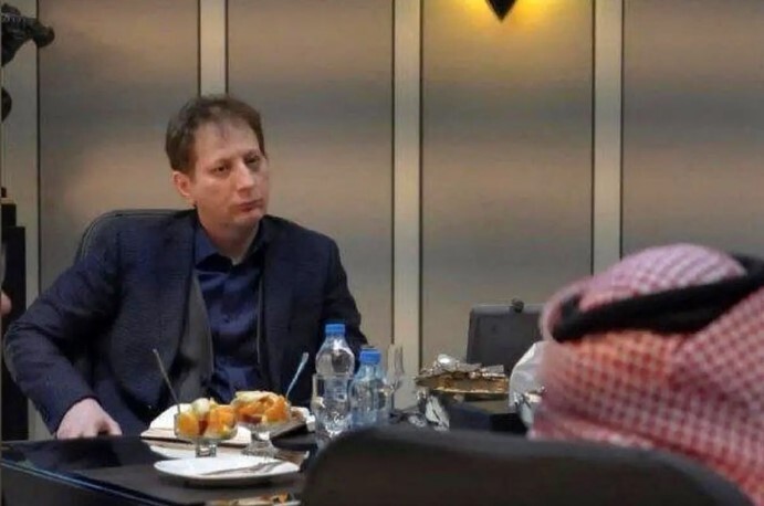 رد پای زنجانی از طلا تا نفت؛ بازتولید یک بحران قدیمی با پرسشهای بیپاسخ رد پای زنجانی از طلا تا نفت؛ بازتولید یک بحران قدیمی با پرسشهای بیپاسخ