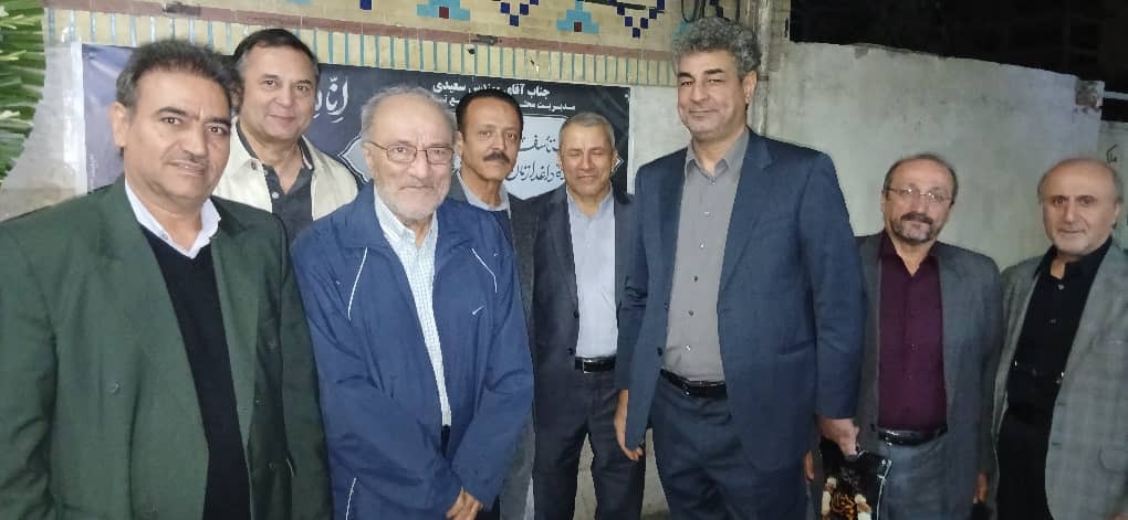 بدرود ای دغدغه دار توسعه ایران؛ همکاران و شاگردان دکتر رزاقی با او وداع کردند بدرود ای دغدغه دار توسعه ایران؛ همکاران و شاگردان دکتر رزاقی با او وداع کردند