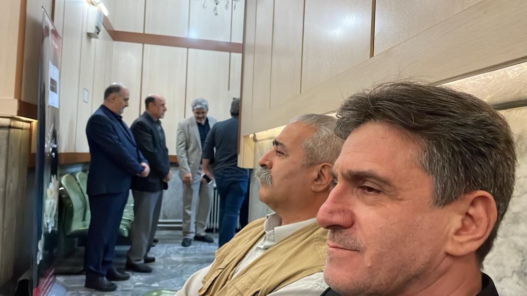 بدرود ای دغدغه دار توسعه ایران؛ همکاران و شاگردان دکتر رزاقی با او وداع کردند بدرود ای دغدغه دار توسعه ایران؛ همکاران و شاگردان دکتر رزاقی با او وداع کردند